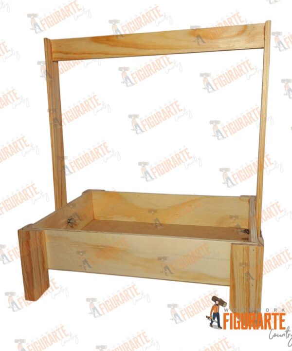 Alternative view of Mesa Canasta Pino