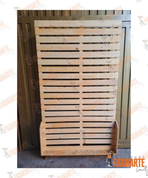 Alternative view of Pared Pino